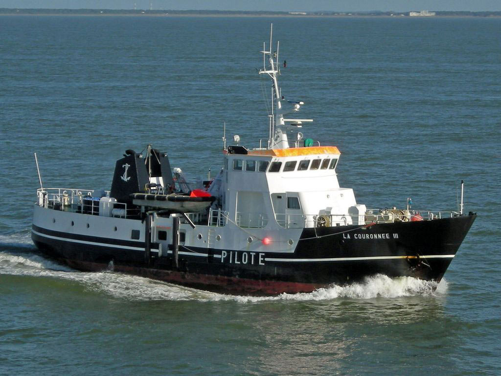LA COURONNEE IV Bateau pilote de Loire St Nazaire